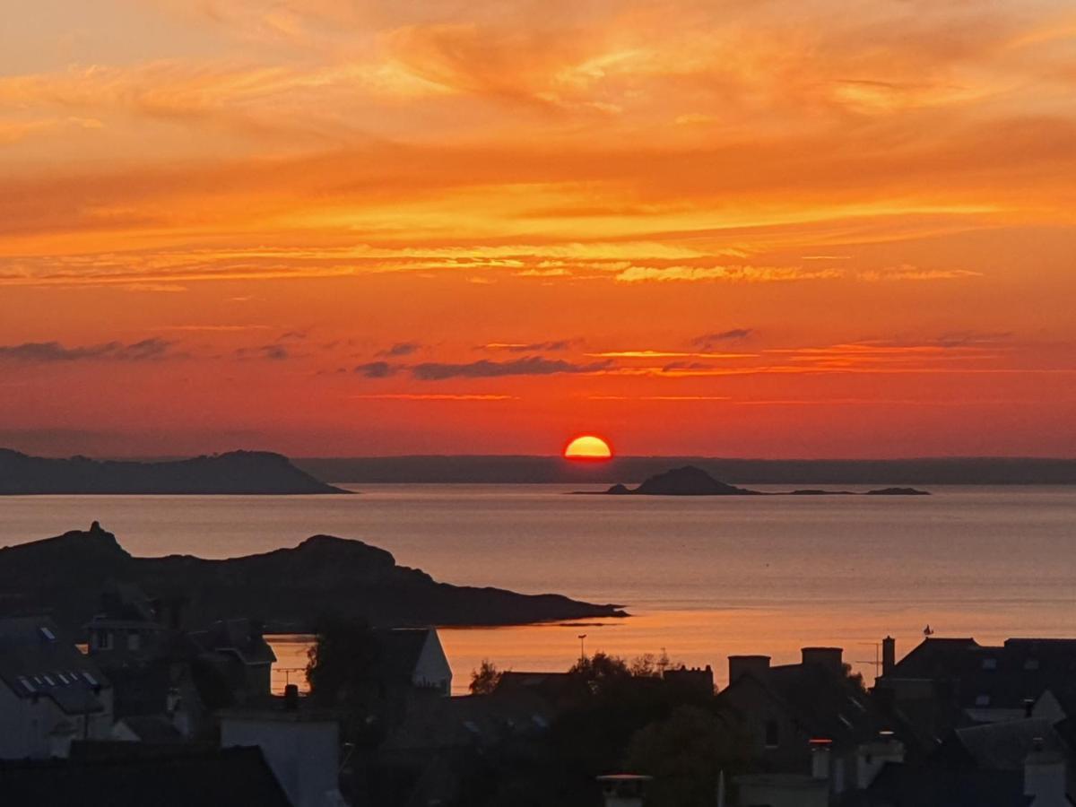 Appartement Bretagne Vue Mer Exceptionnelle Sur Les Hauts D'Erquy Au Calme ! Et Au Pied Du Gr34 エクステリア 写真